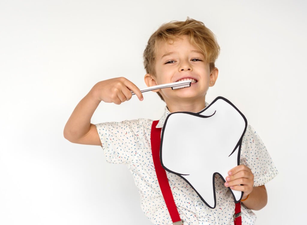 ¿Cuándo debe ir un niño al dentista por primera vez?